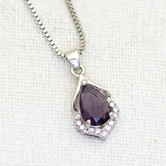 18 inch, Vintage Art Deco Teardrop Purple Beads Silver Tone Necklace - Q1 - Picture 1 of 3